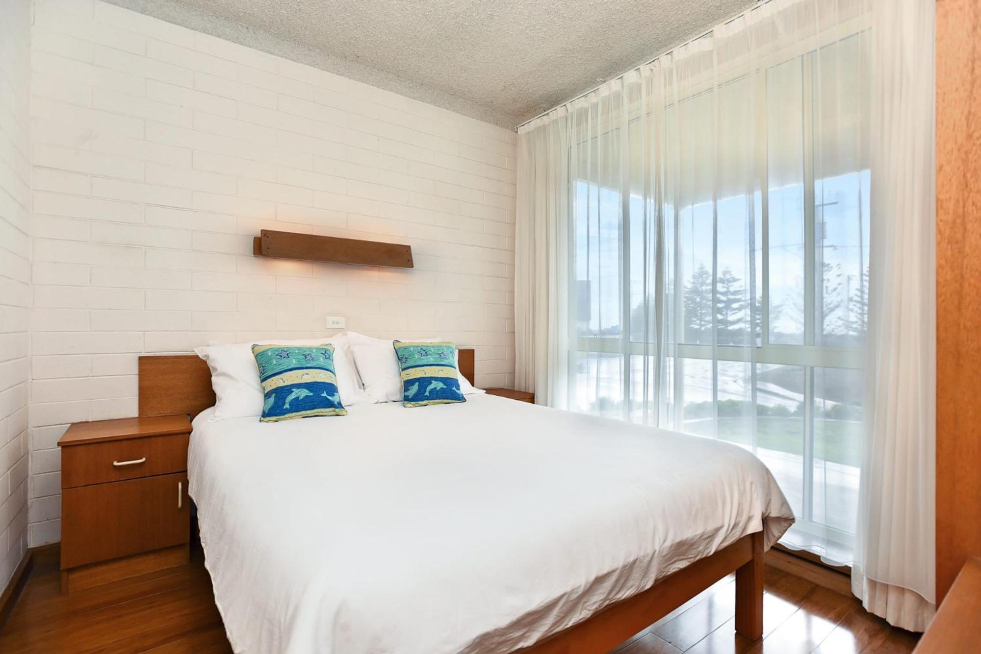 Dolphins Beachfront Apartment No 4 Порт-Елліот Екстер'єр фото